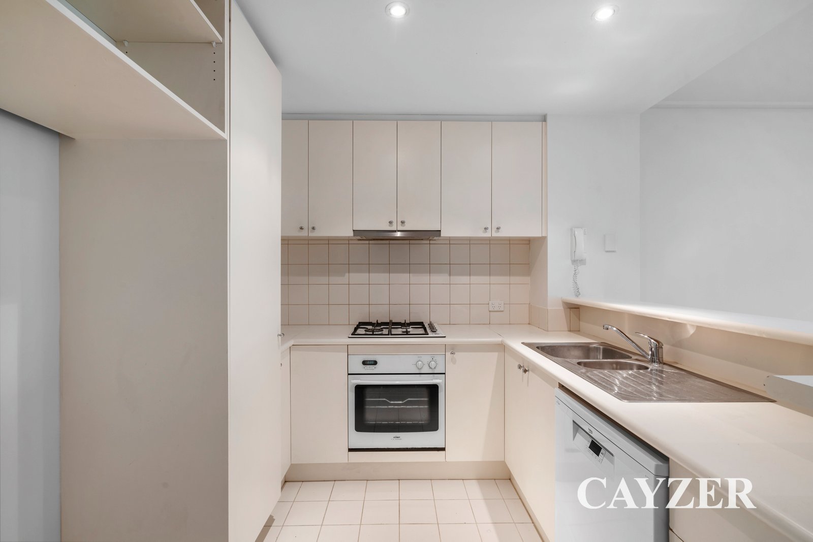 Gallery: 77/1 Graham Street
