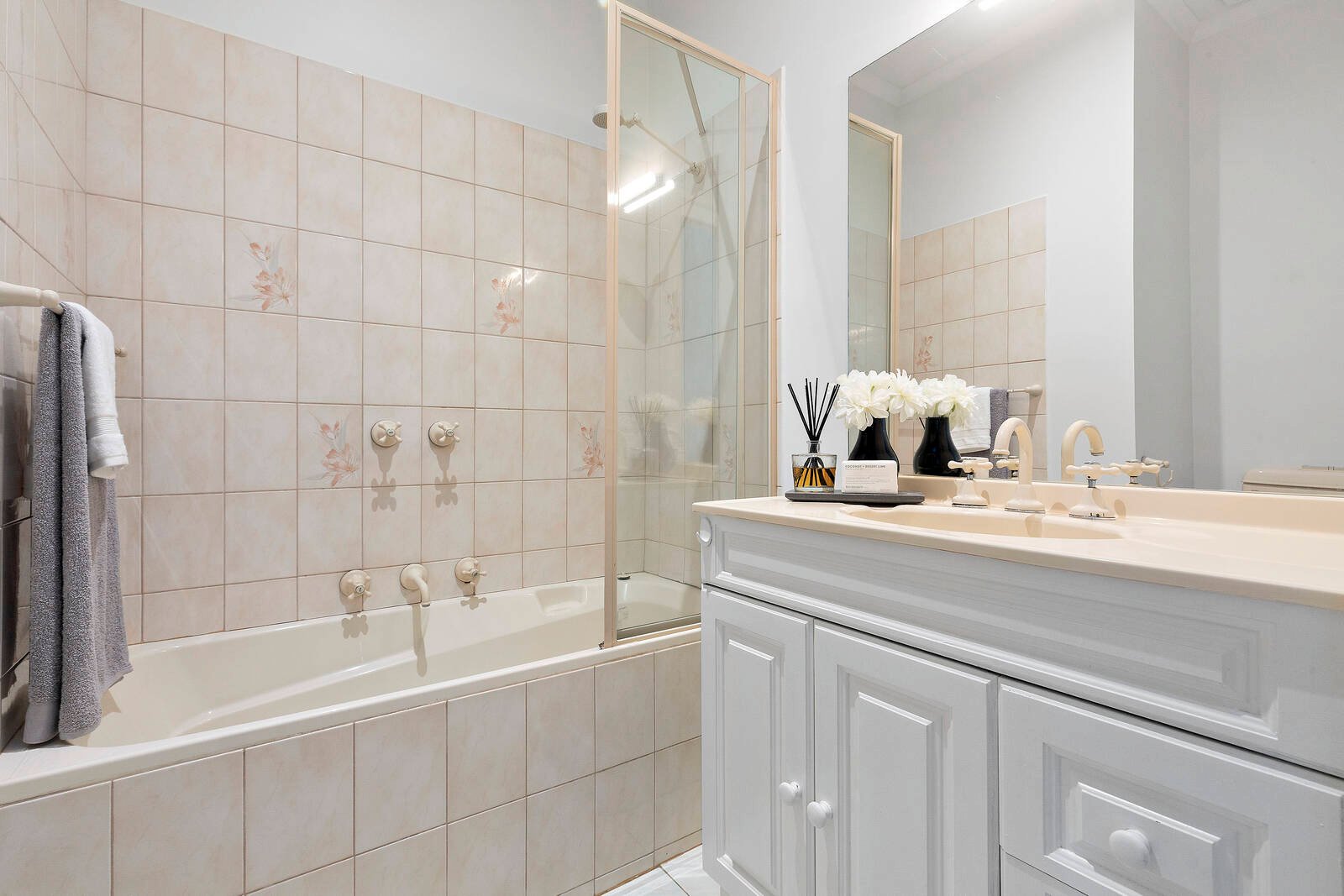 Real Estate and Property in 771 Hawthorn Road, Brighton East, VIC