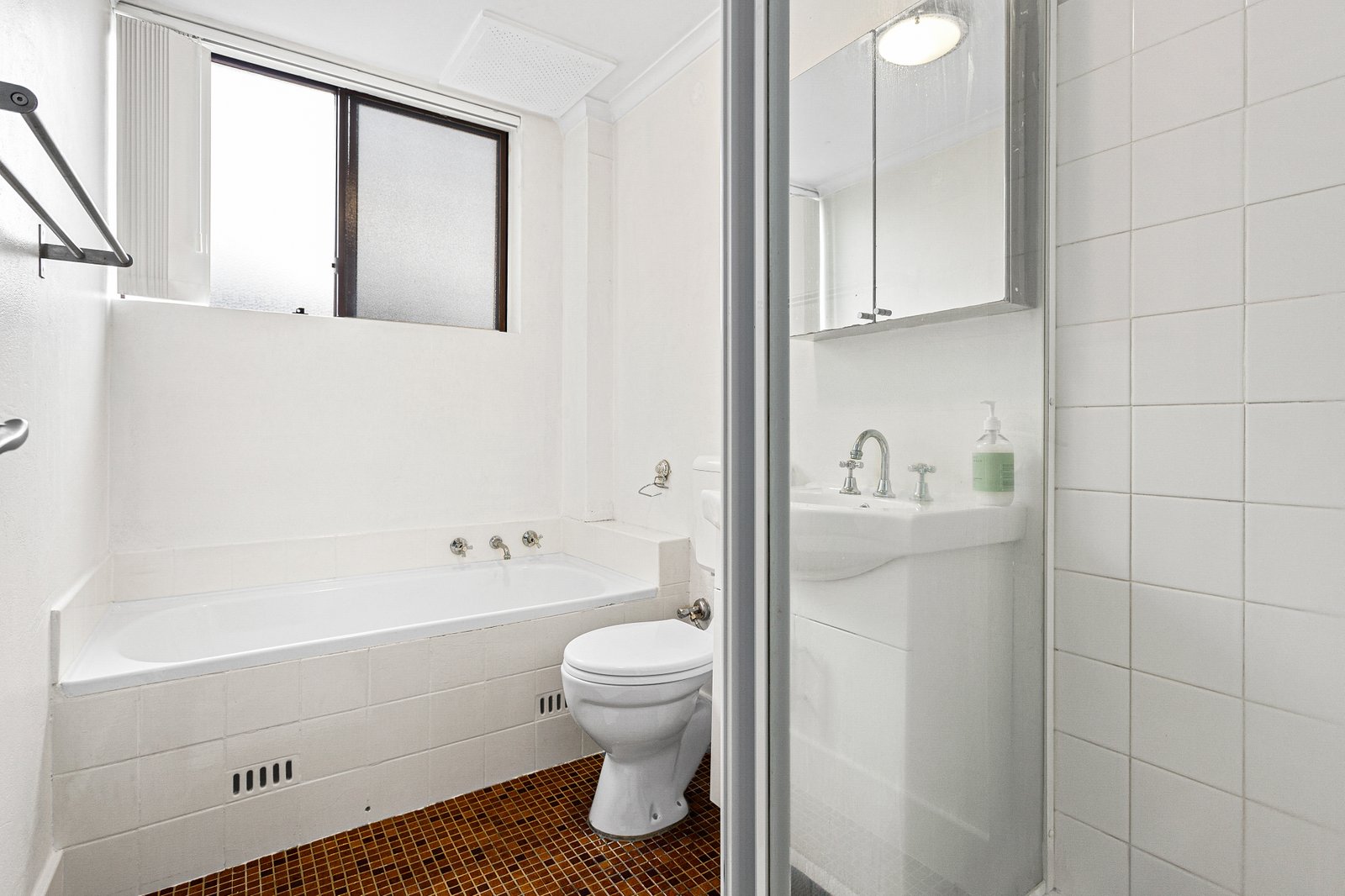 7/72-78 Jersey Avenue MORTDALE 6