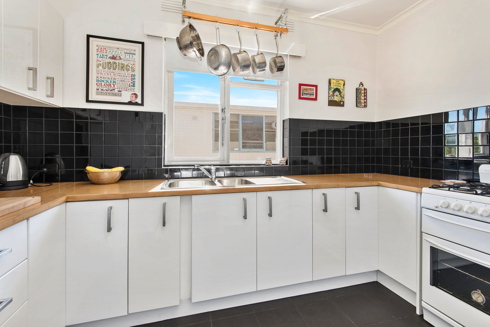 Gallery: 7/72 Grosvenor Street