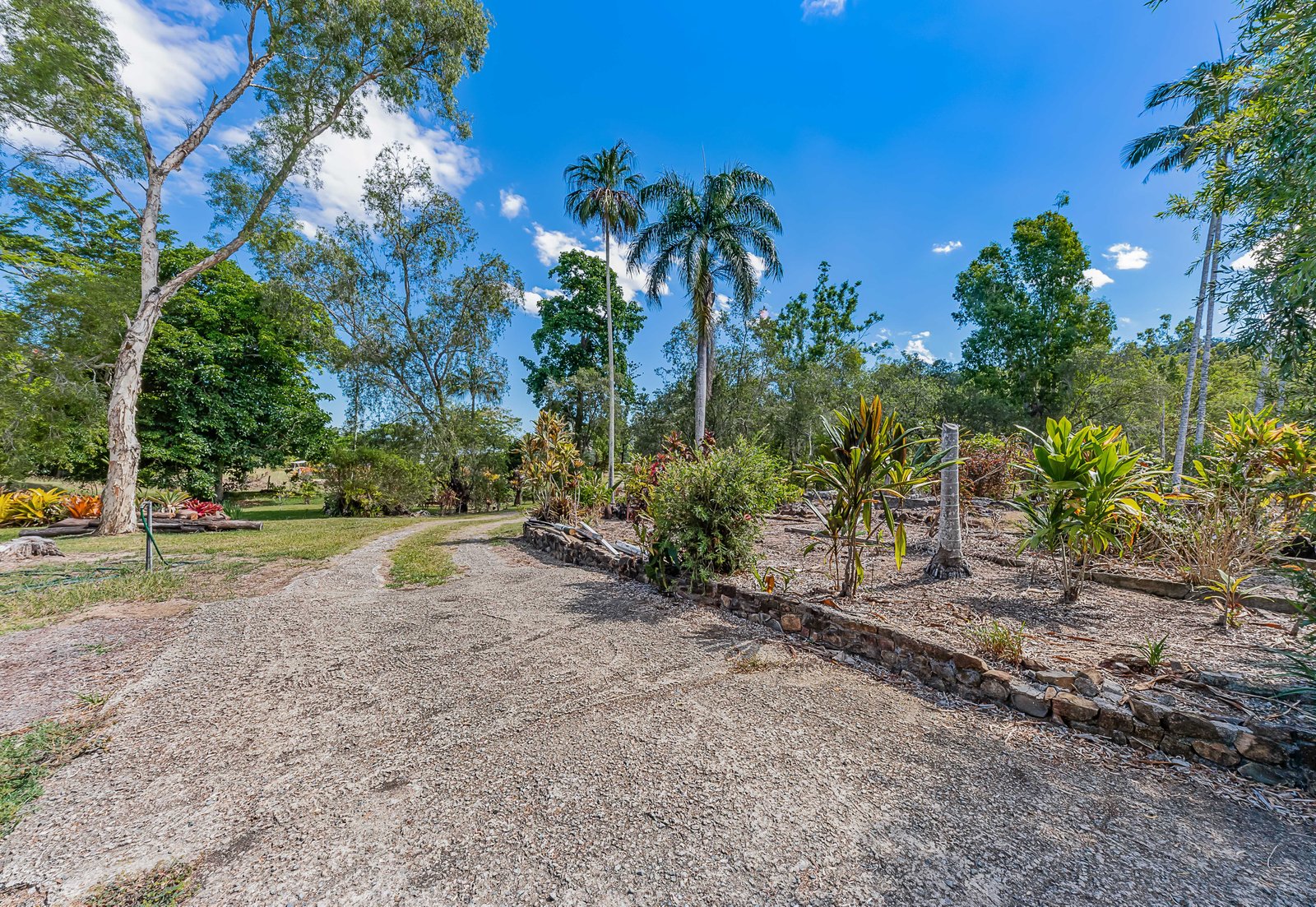 773 Gregory Cannon Valley Road STRATHDICKIE 21