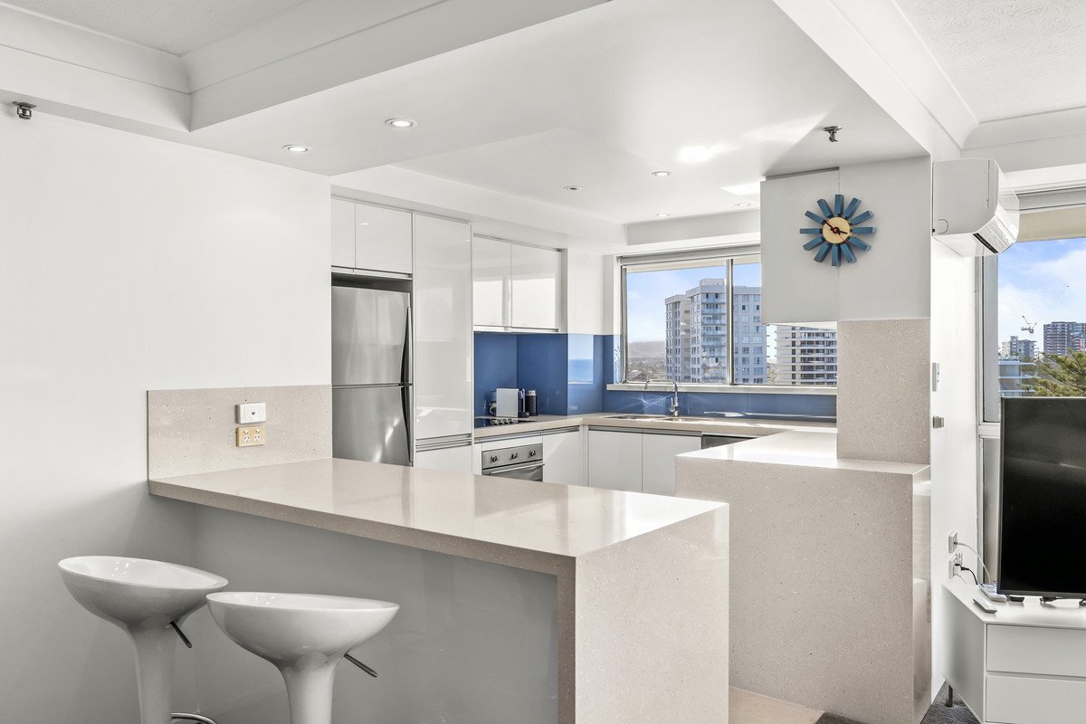 77/45 Hayle Street BURLEIGH HEADS 2