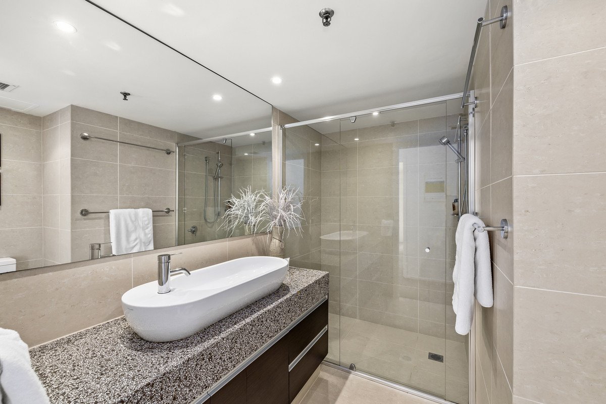 77/45 Hayle Street BURLEIGH HEADS 6