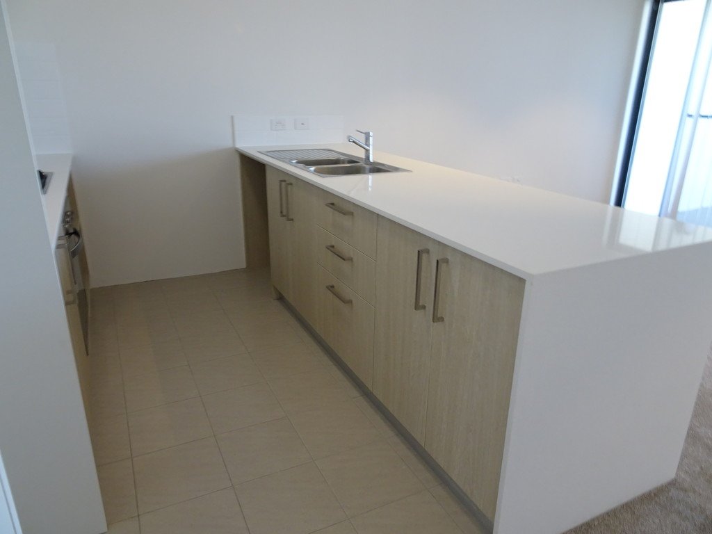 77/7 Durnin Avenue BEELIAR 4