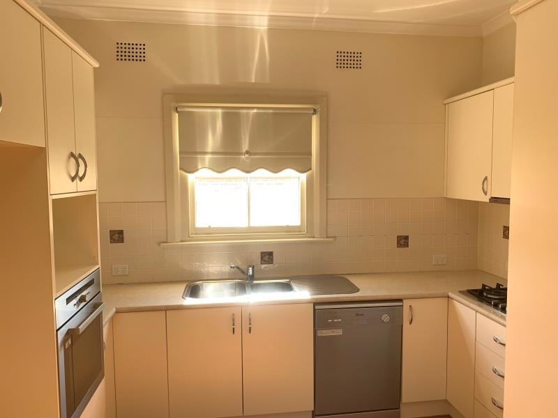 77a Belmore Street TAMWORTH 5