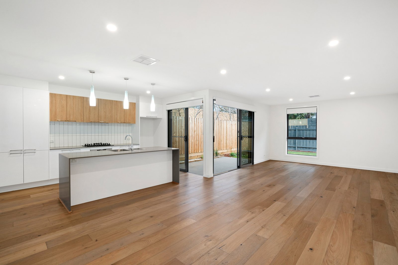 Gallery: 77a Haldane Street