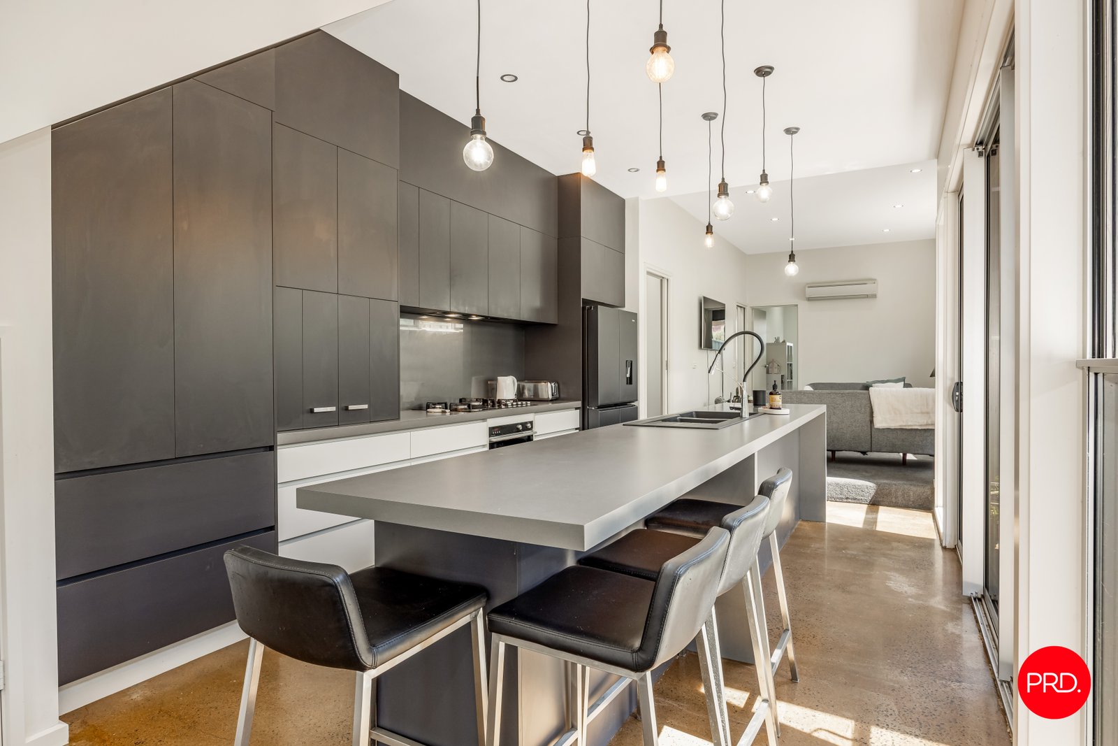 77A Honeysuckle Street IRONBARK 2