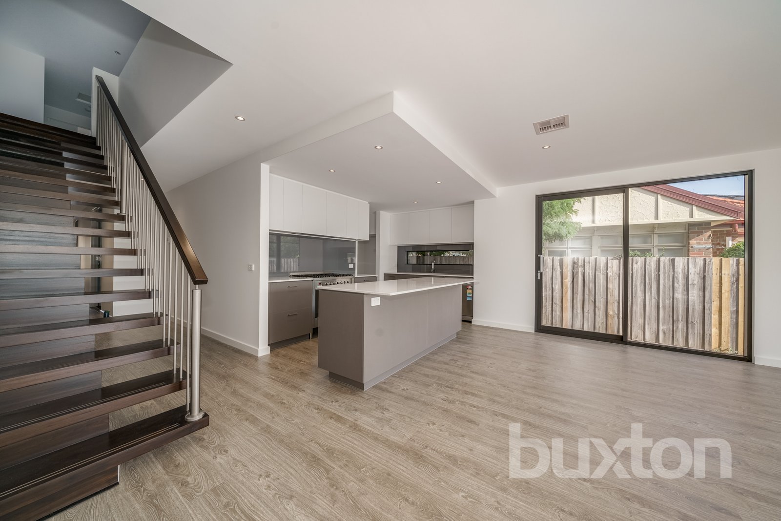 Gallery: 77B Tambet Street