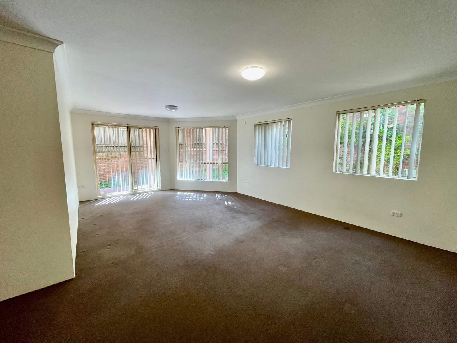 7/8-12 Bond Street HURSTVILLE 4