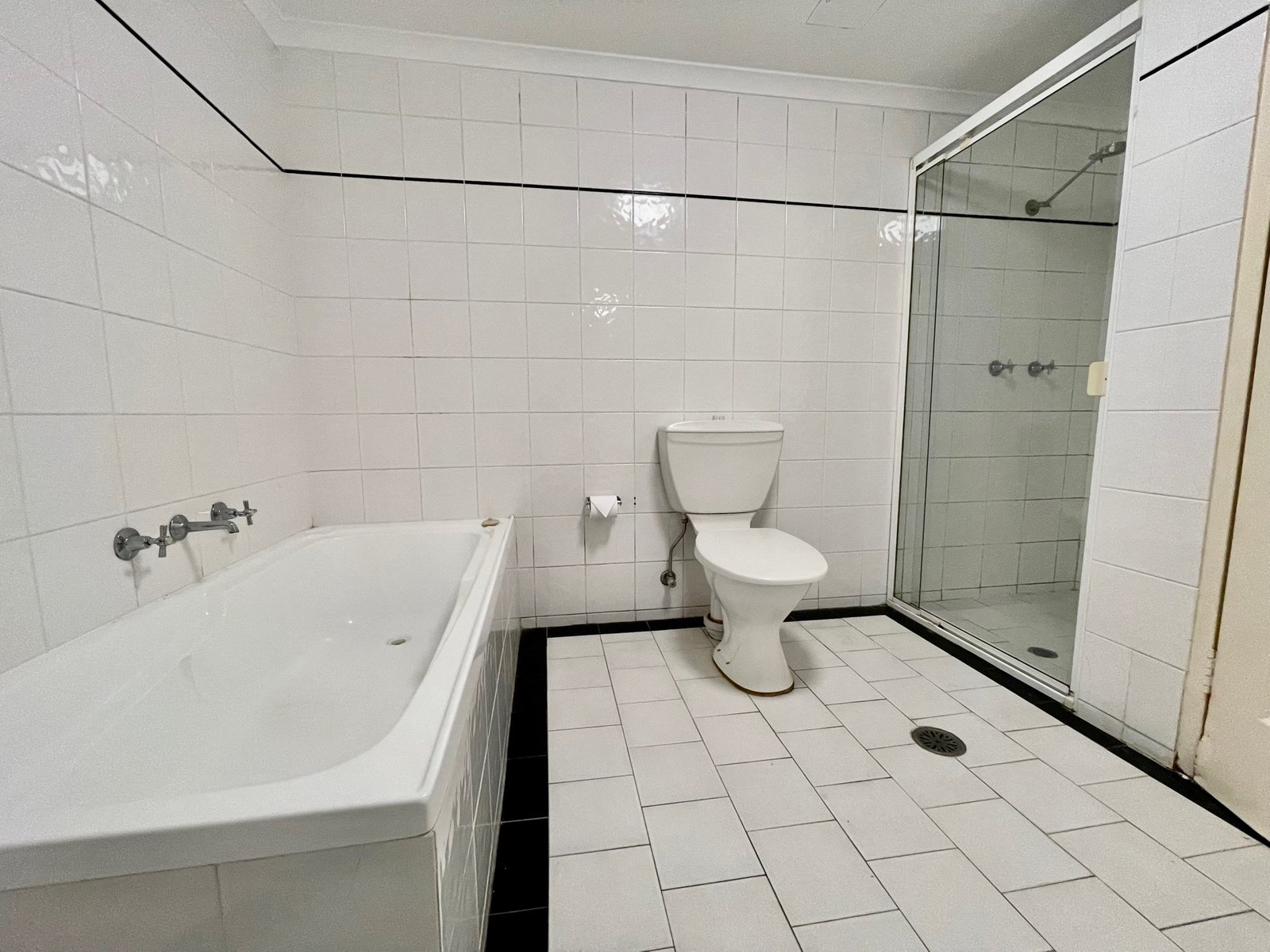 7/8-12 Bond Street HURSTVILLE 6