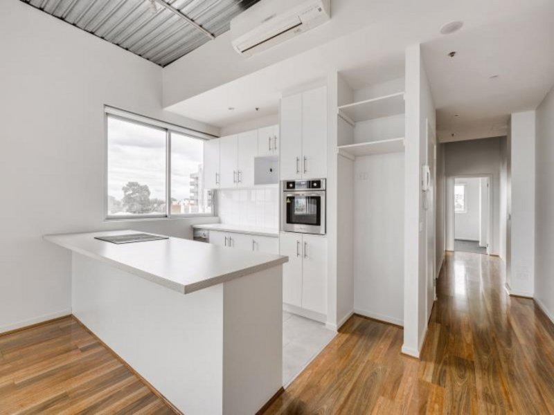 Gallery: 7/8-18 Whitehall Street