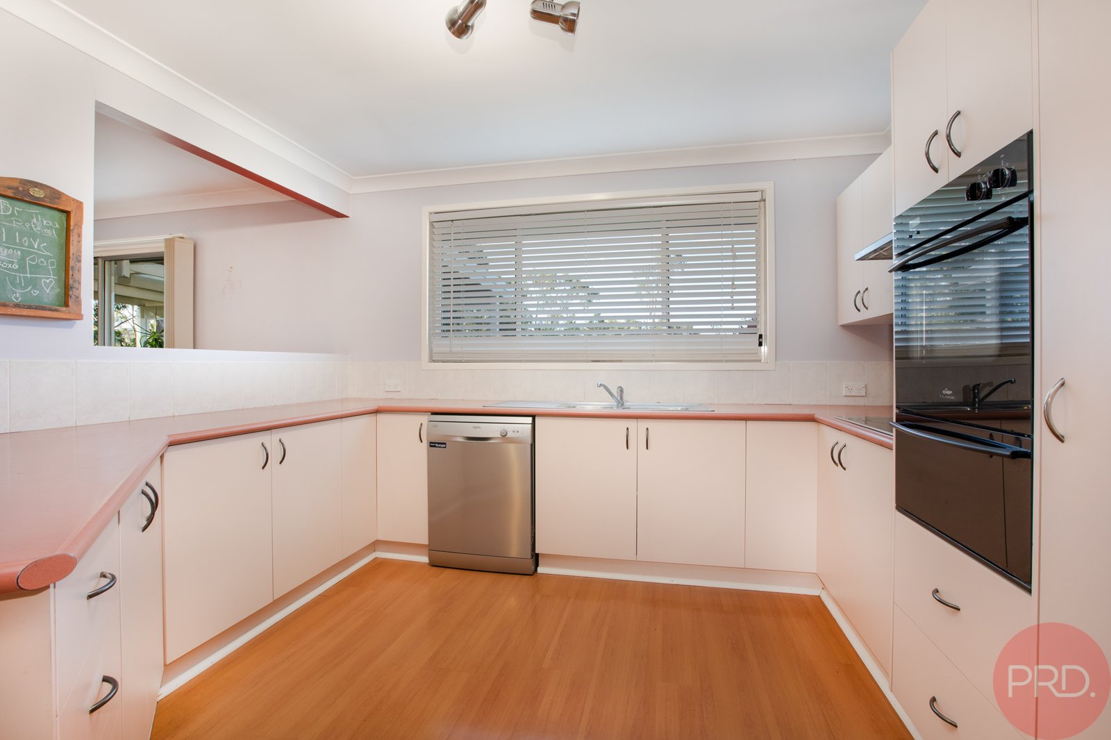 78 Avery Street RUTHERFORD 8