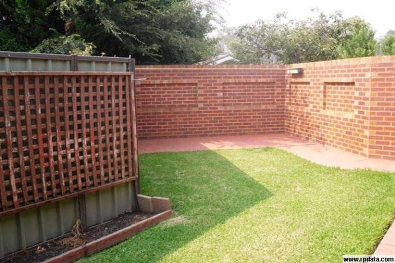 7/8 Bentley Place WAGGA WAGGA 6