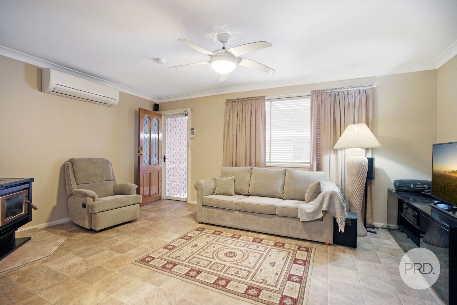 78 Carpenter St  COLYTON 2
