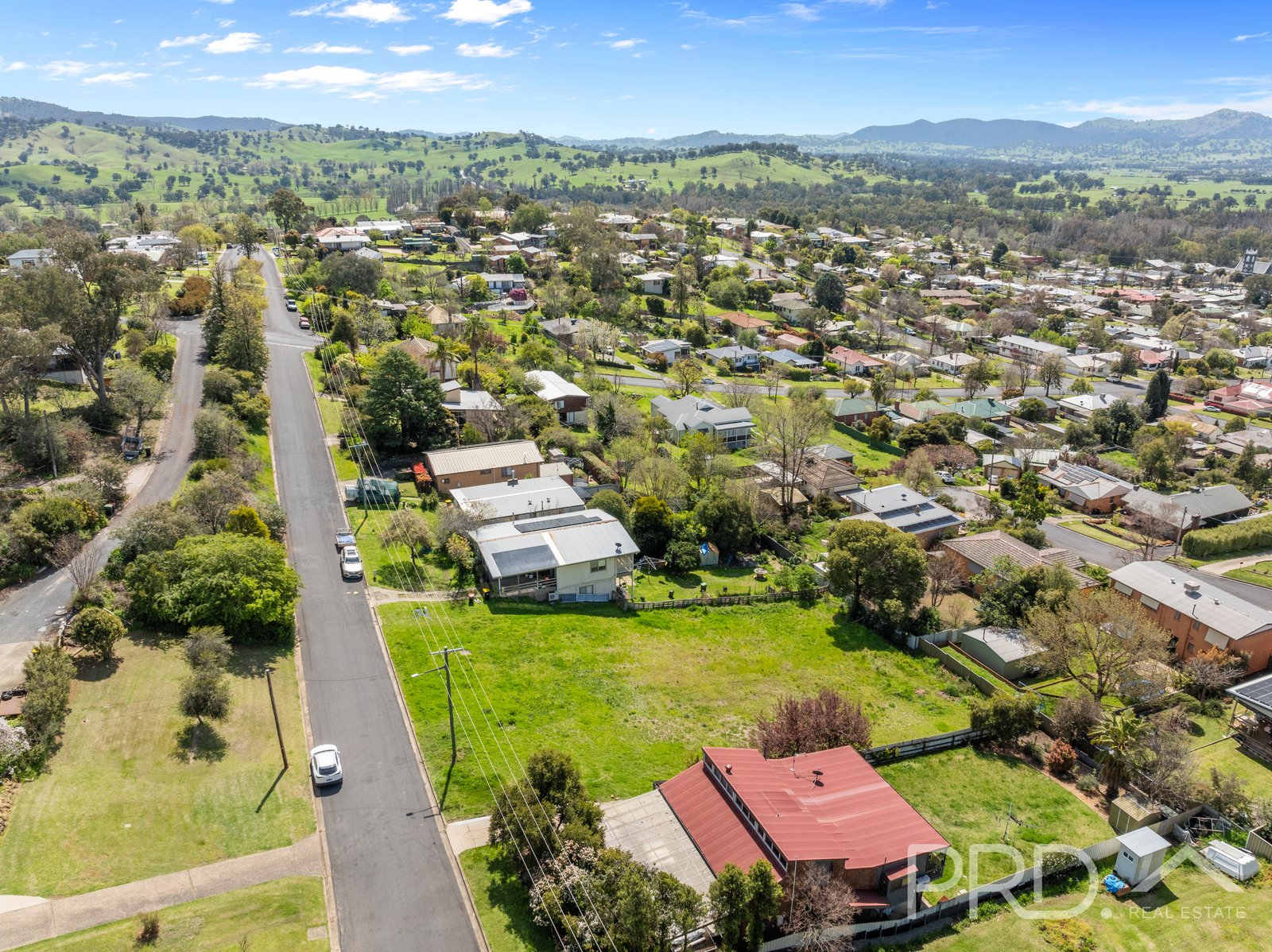 78 Dalhunty Street TUMUT 12