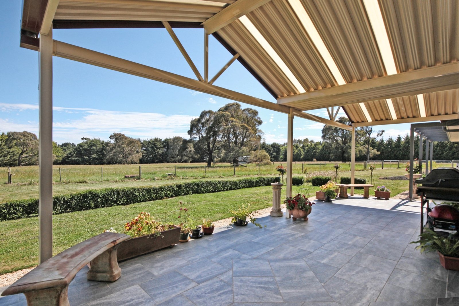 Real Estate and Property in 78 Donovans Road, Woodend, VIC