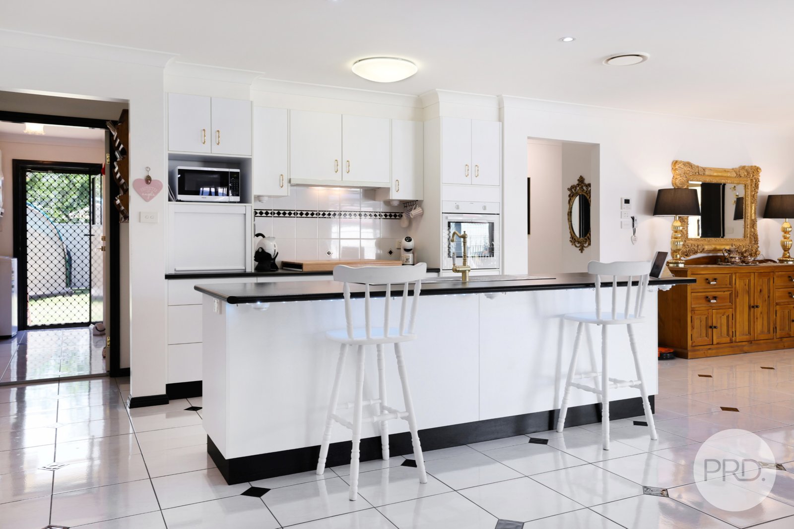 78 Gill Street MOONBI 9