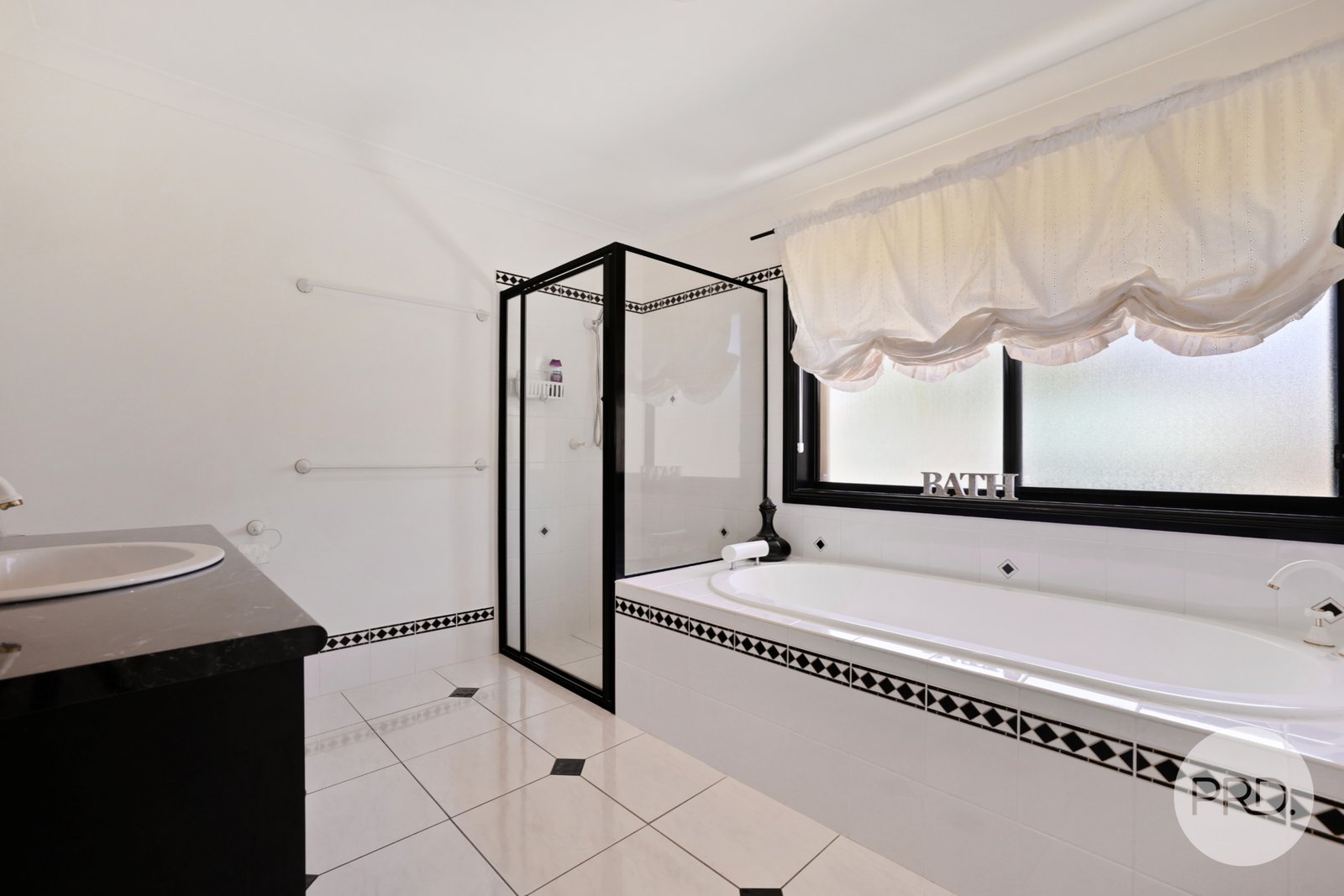 78 Gill Street MOONBI 21