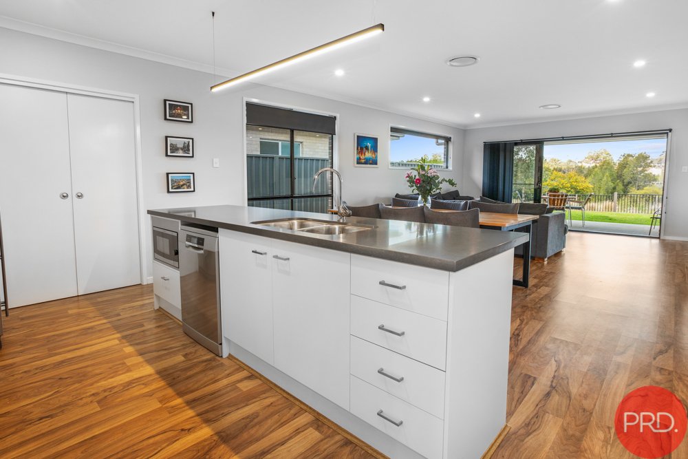 78 Grand Parade RUTHERFORD 3