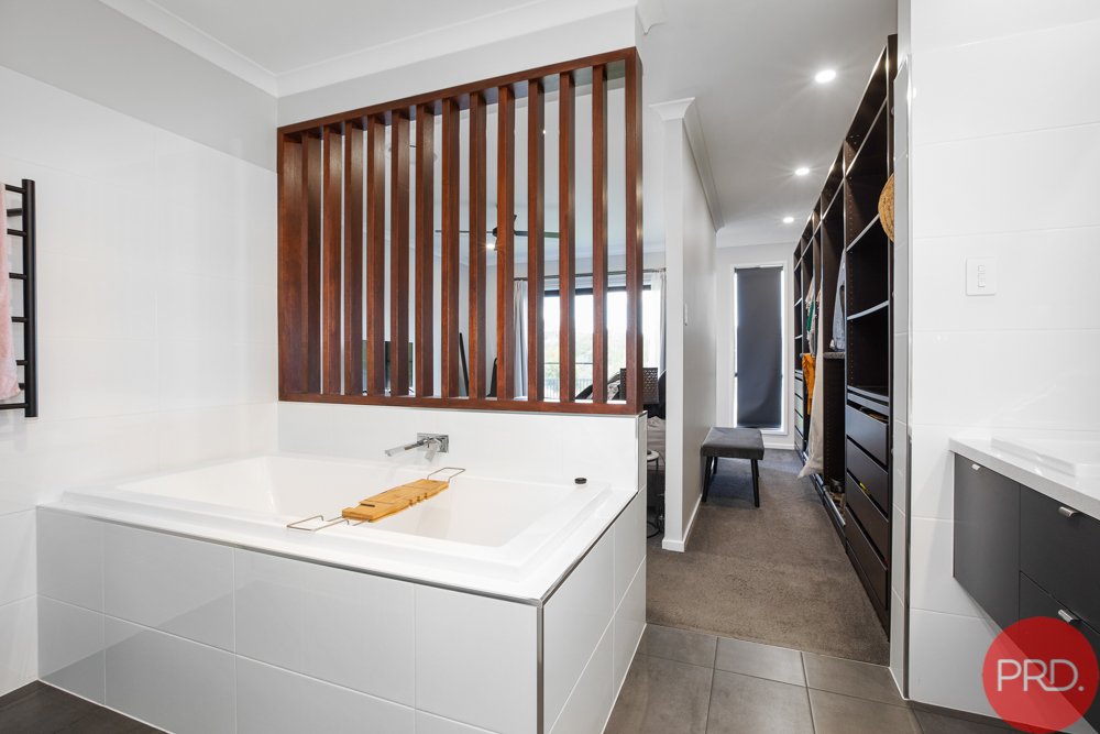 78 Grand Parade RUTHERFORD 17