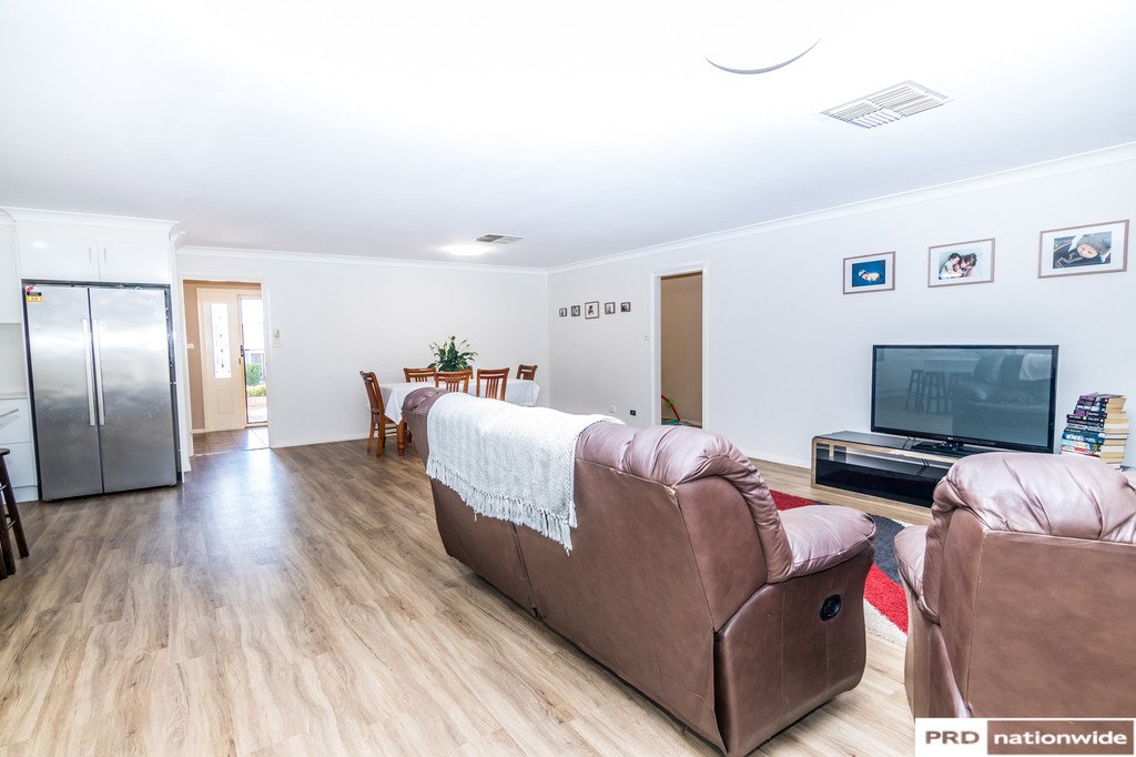 78 Grant Street TAMWORTH 7