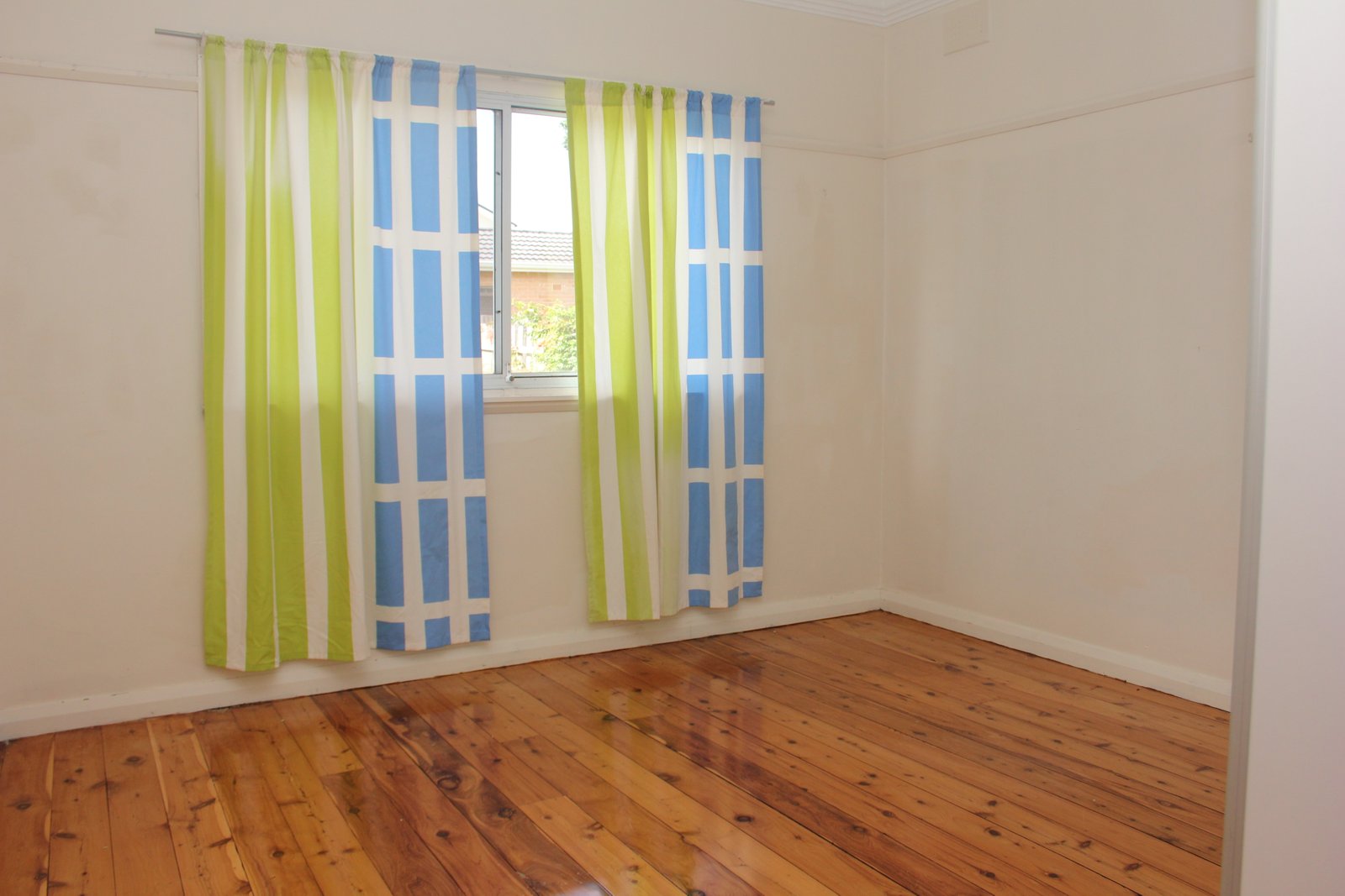 78 Hollywood Street MONTEREY 8