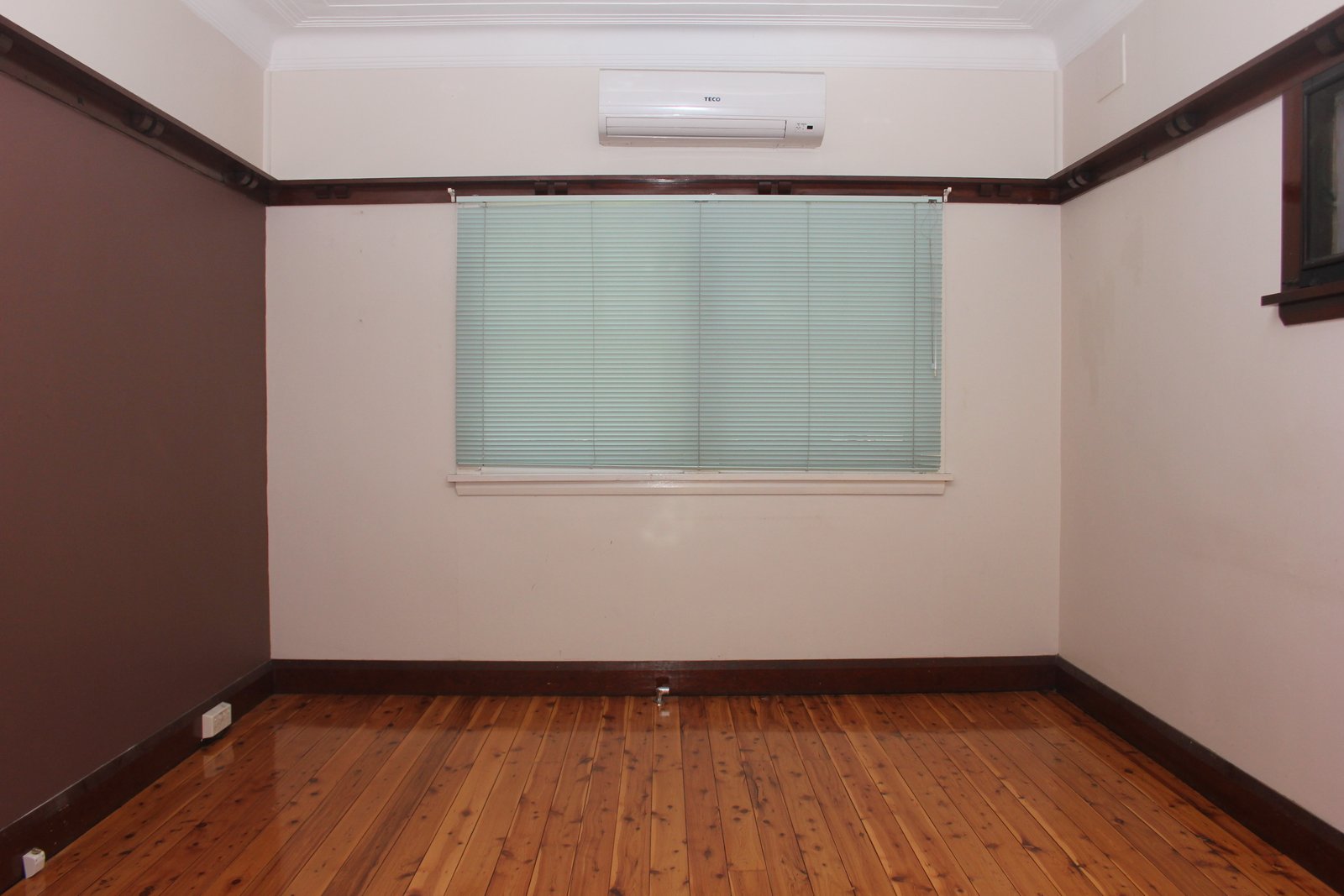 78 Hollywood Street MONTEREY 5