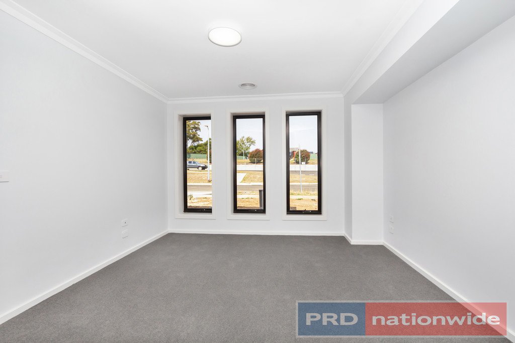 78 Howe Street MINERS REST 3