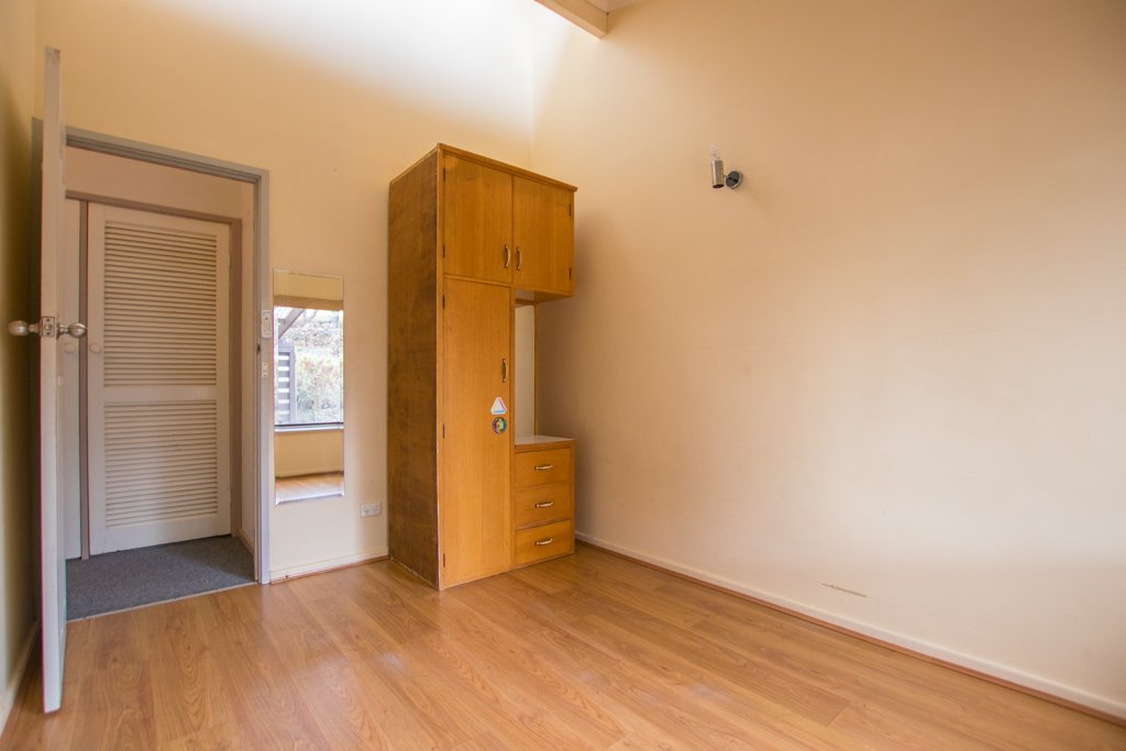 78 Howick Street TUMUT 10
