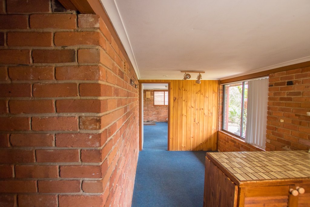 78 Howick Street TUMUT 13
