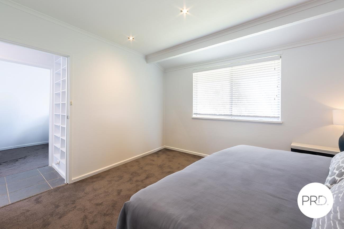 7/8 Jalanga Crescent ARANDA 6