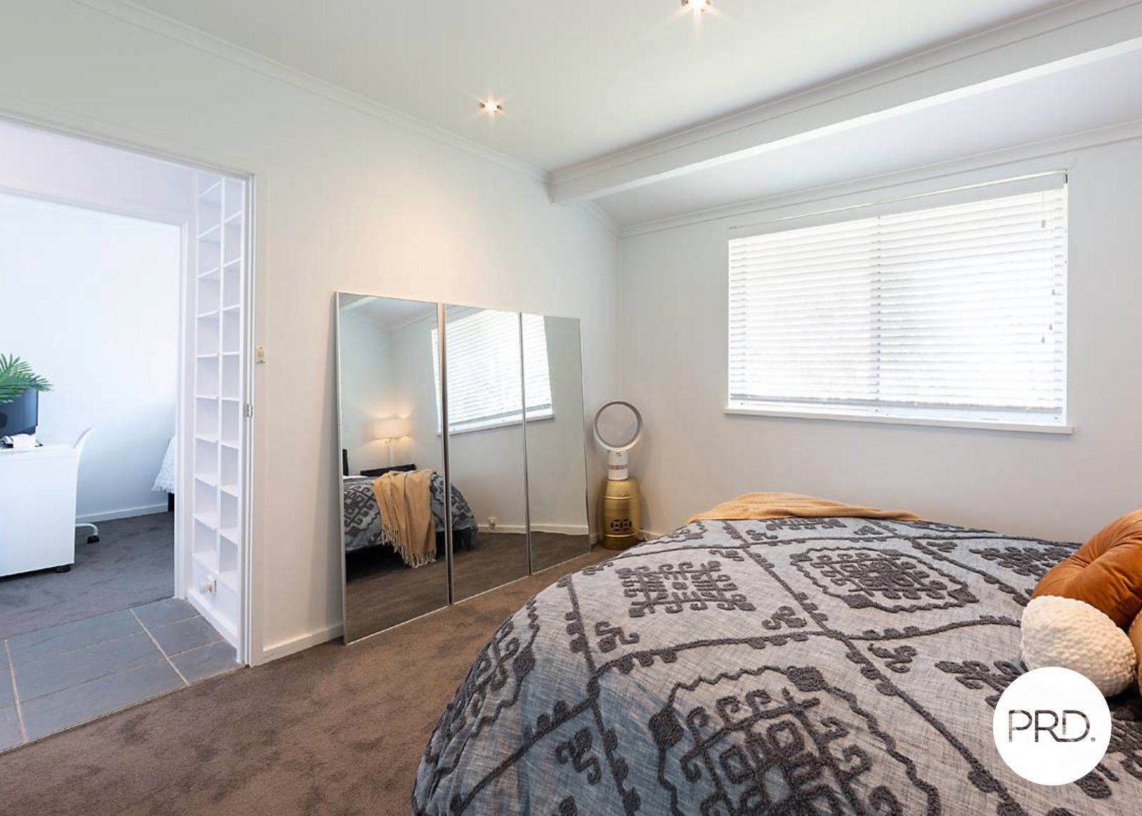 7/8 Jalanga Crescent ARANDA 11