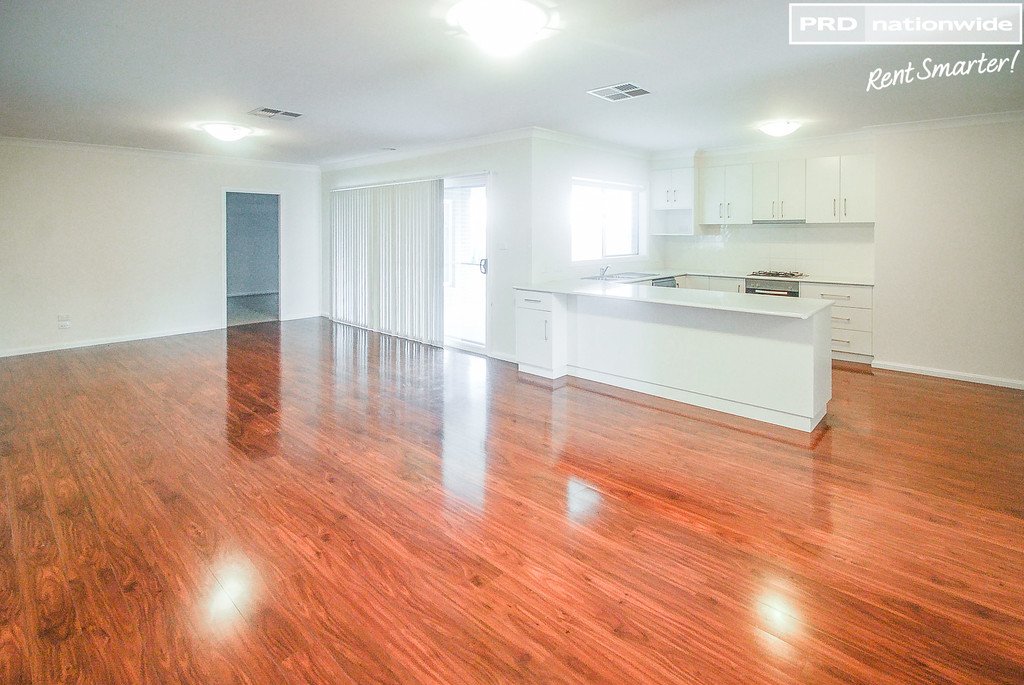 78 Kaloona Drive BOURKELANDS 4