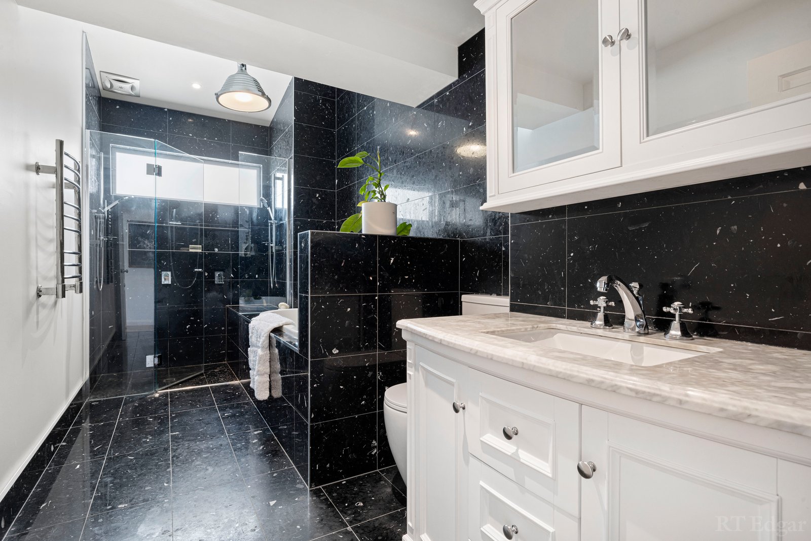 Real Estate and Property in 78 King Street, Flinders, VIC