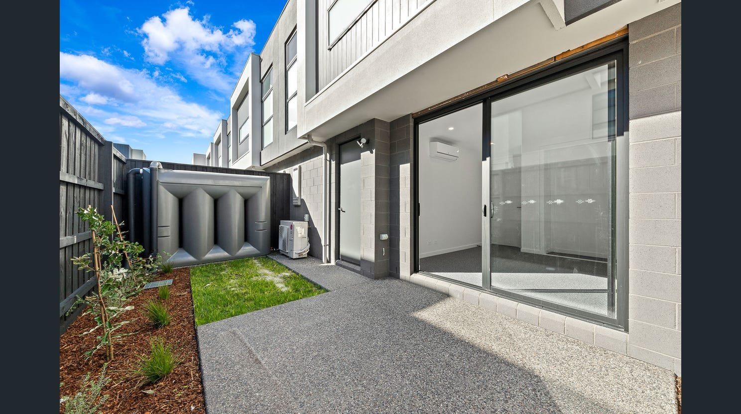 Gallery: 78 Laura Street