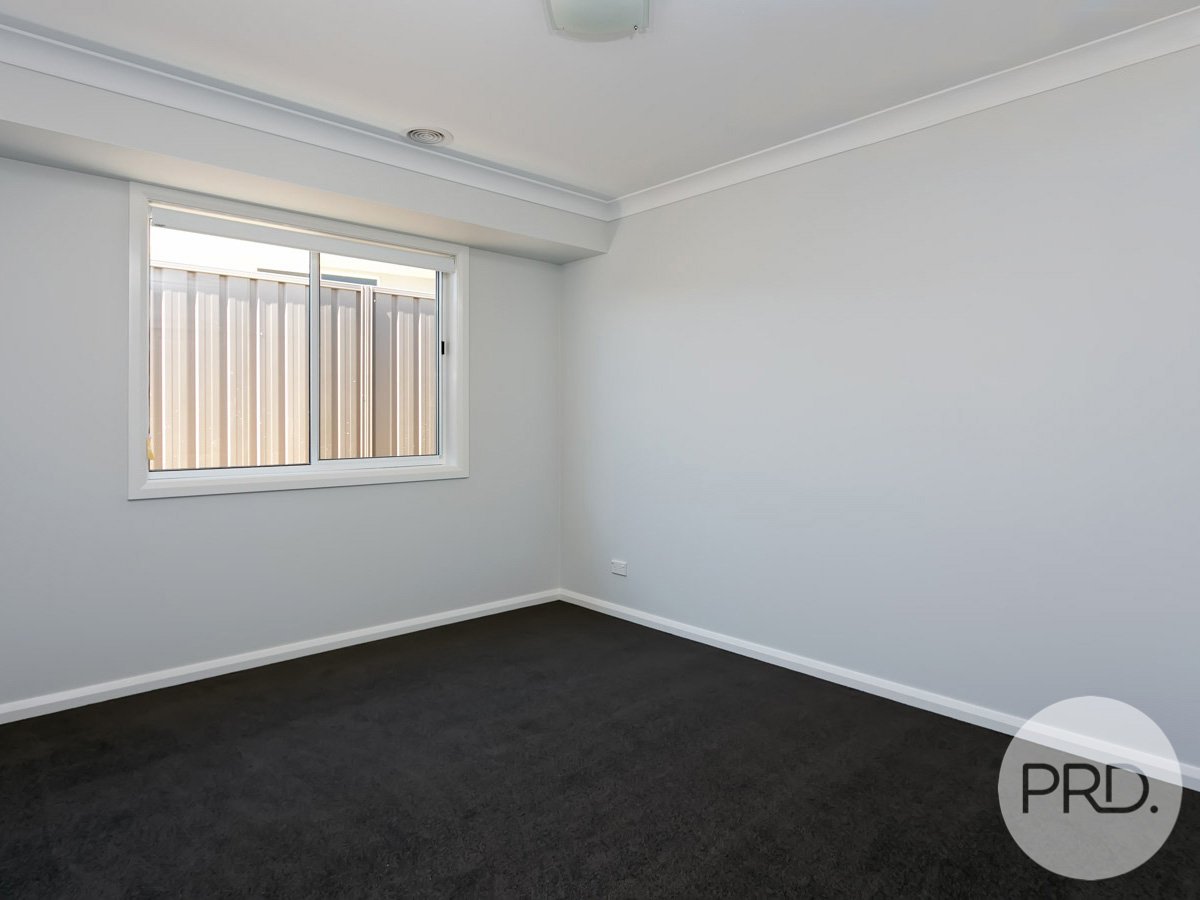 78 Lingiari Drive LLOYD 10