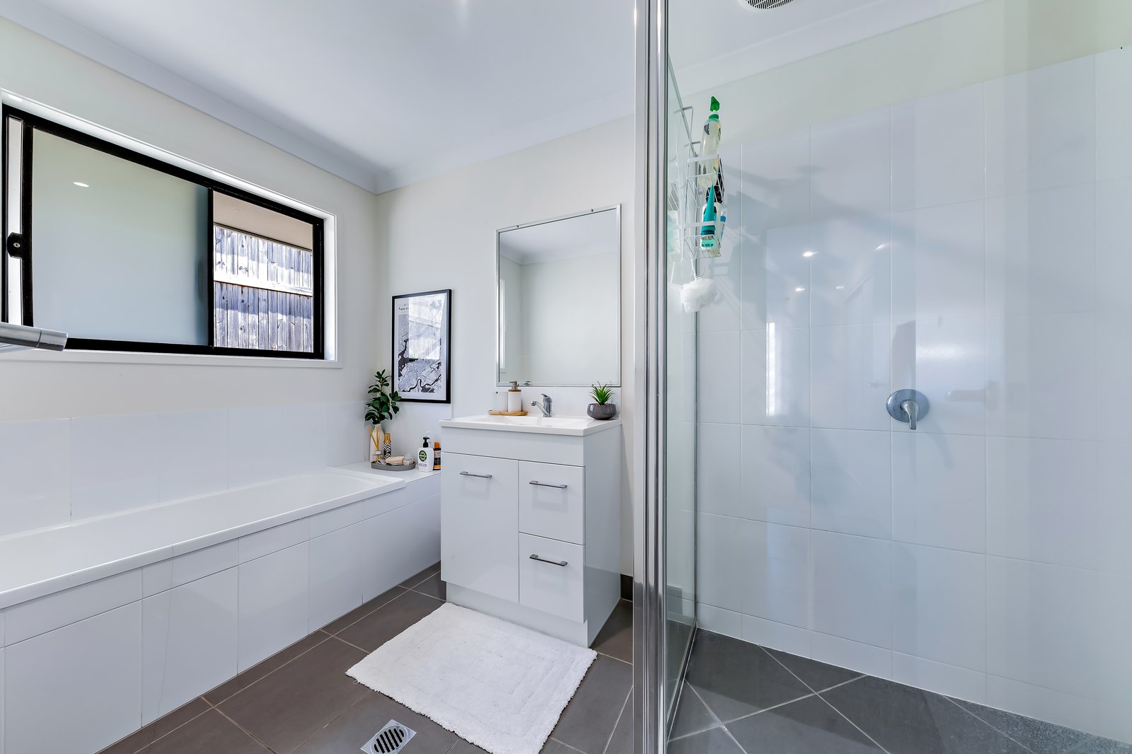 78 Macarthur Drive CANNONVALE 11