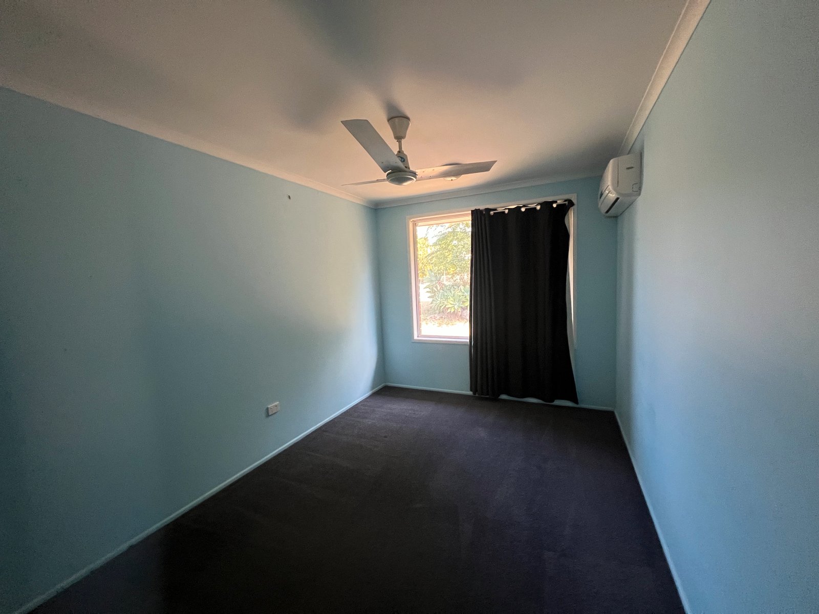 78 Malpas Street BOYNE ISLAND 8