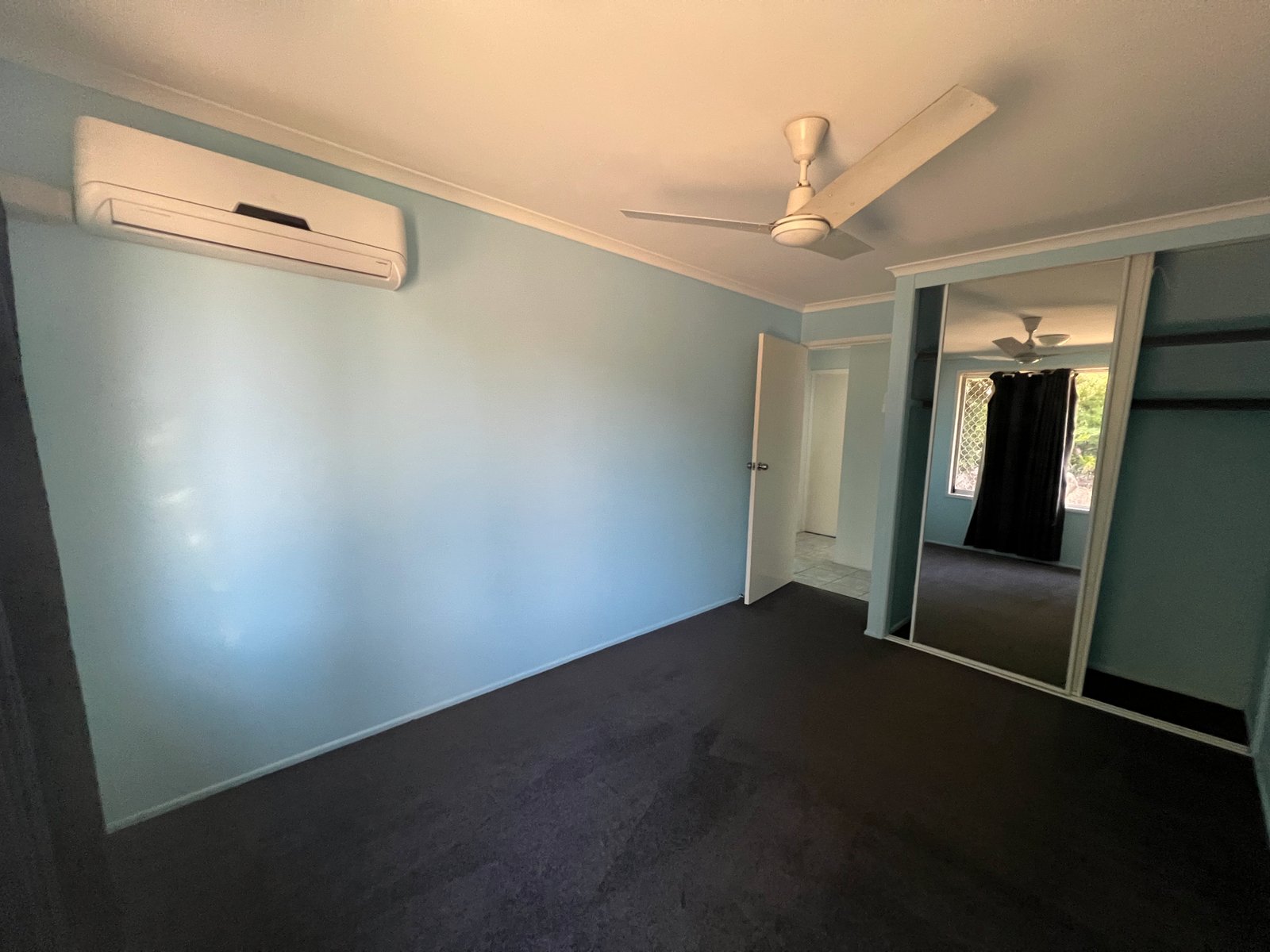 78 Malpas Street BOYNE ISLAND 10