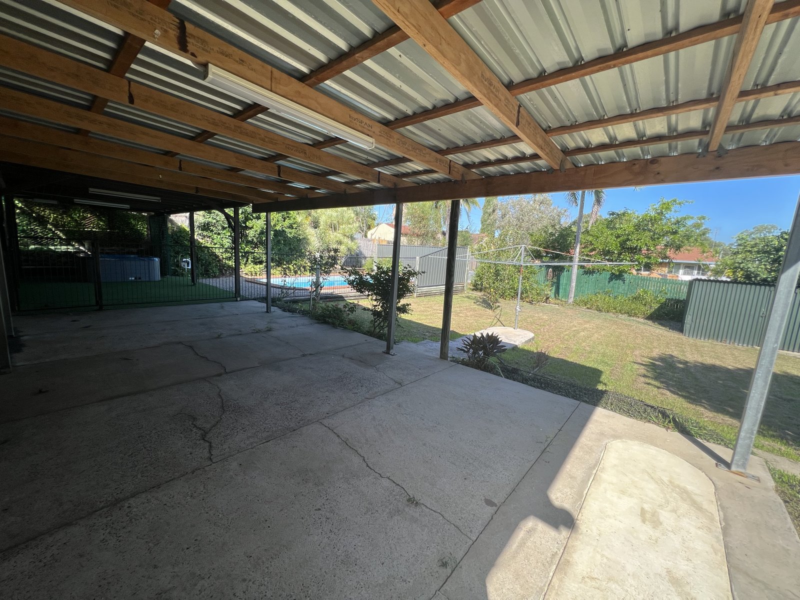 78 Malpas Street BOYNE ISLAND 14