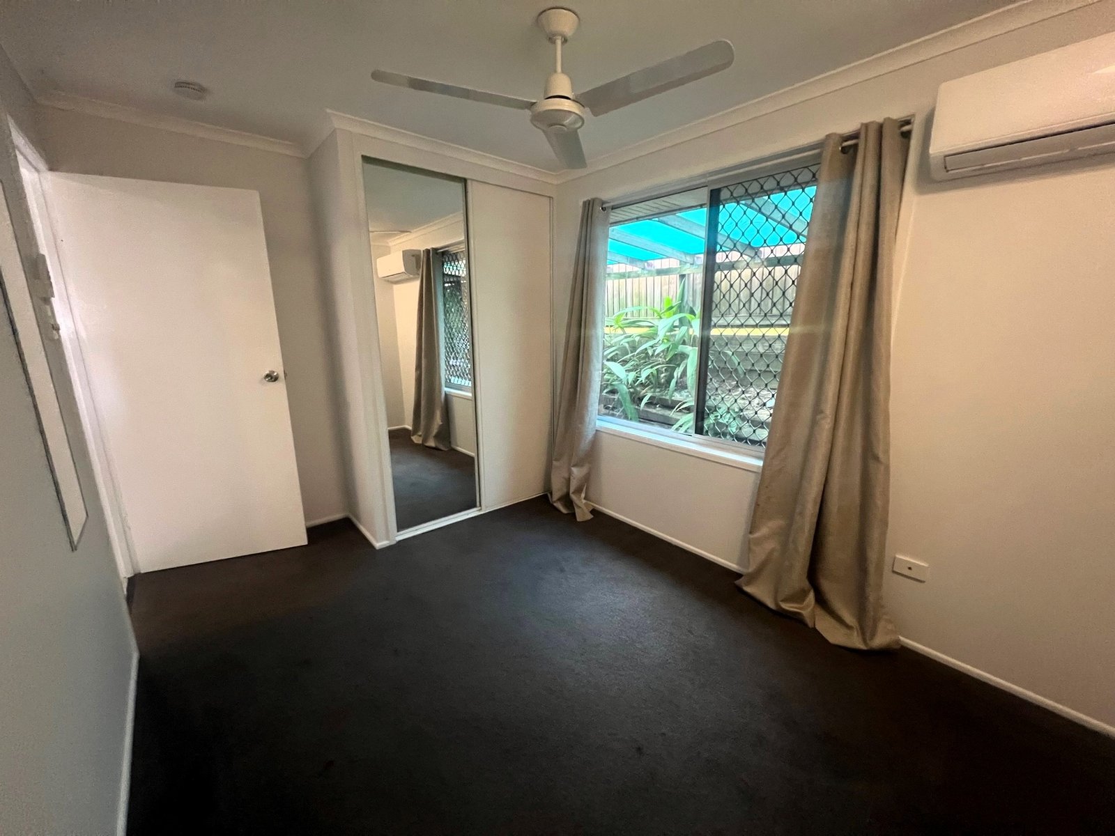 78 Malpas Street BOYNE ISLAND 6