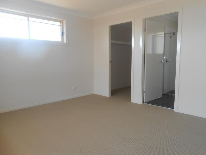 78 Marathon Street TAMWORTH 5