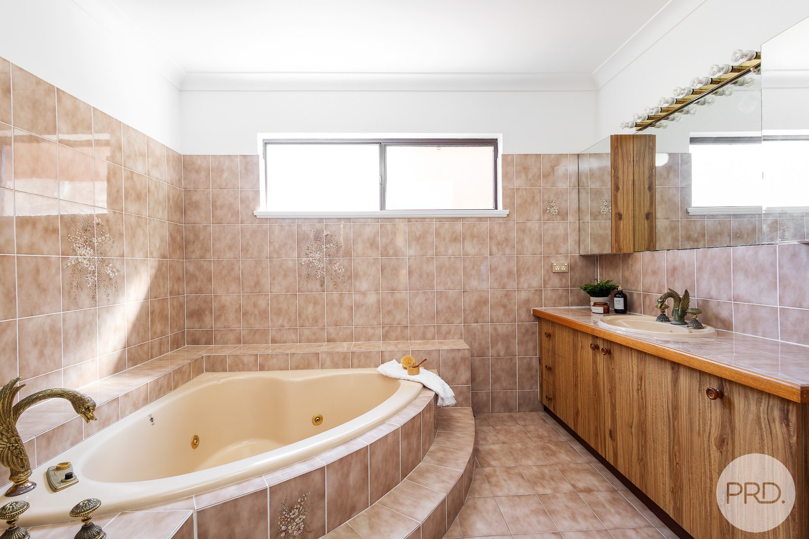 78 Sandy Point Road CORLETTE 24