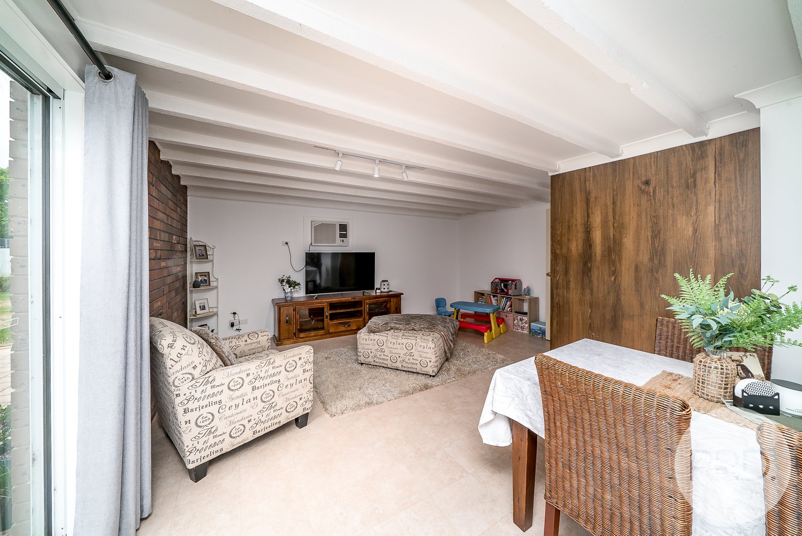 78 Vincent Road LAKE ALBERT 5