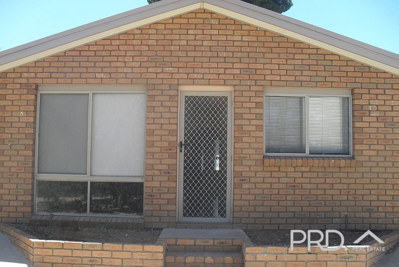 7/8 West Road BURONGA 1