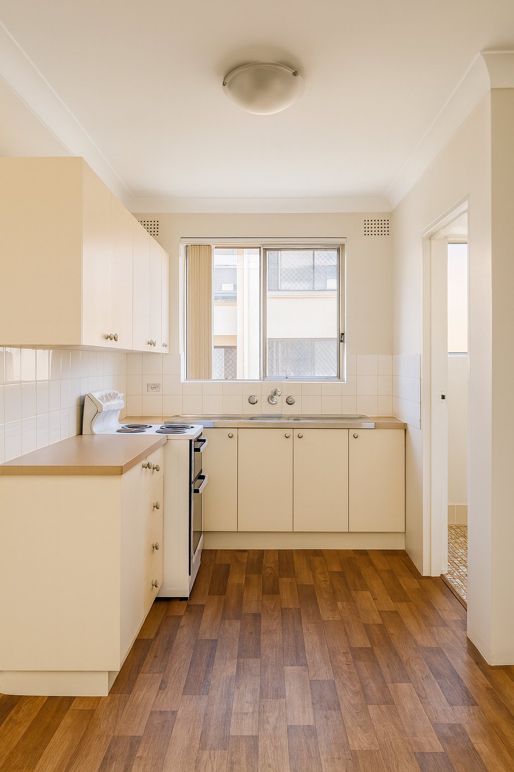 7/81 Castlereagh Street LIVERPOOL 3