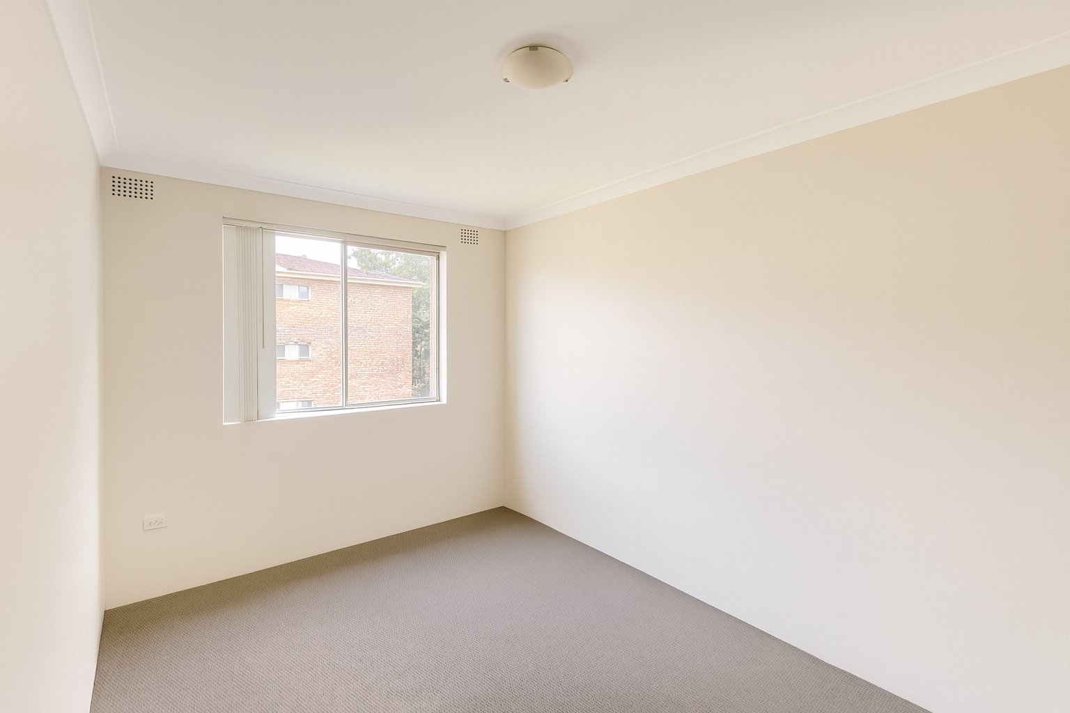 7/81 Castlereagh Street LIVERPOOL 4