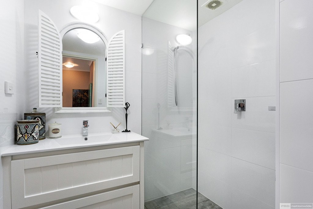 78/150 Marine Parade SOUTHPORT 4