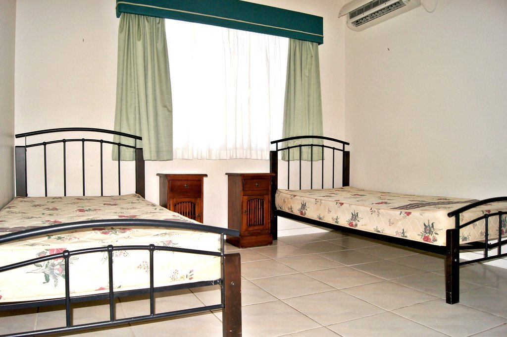 78/21 Shute Harbour Road CANNONVALE 11