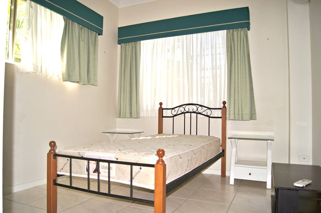 78/21 Shute Harbour Road CANNONVALE 13